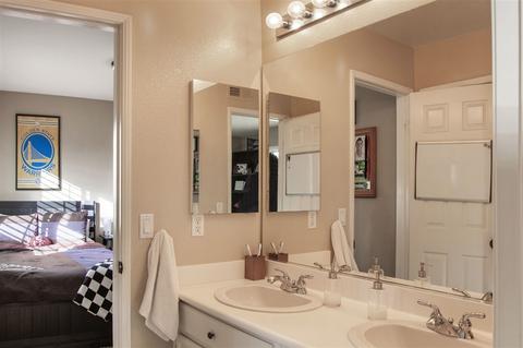 7922 Sitio Granado, Carlsbad, CA 92009 photo 19