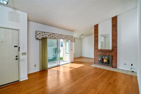3578 Seafarer Dr, Oceanside, CA 92054 photo 2