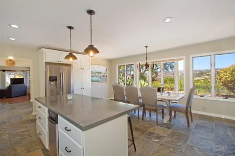 1746 Vista Del Lago, Fallbrook, CA 92028 photo 11