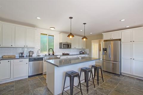 1746 Vista Del Lago, Fallbrook, CA 92028 photo 9