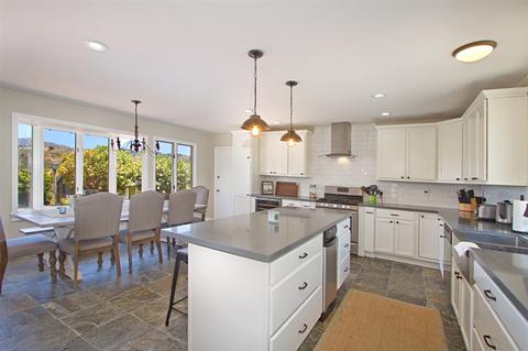 1746 Vista Del Lago, Fallbrook, CA 92028 photo 8