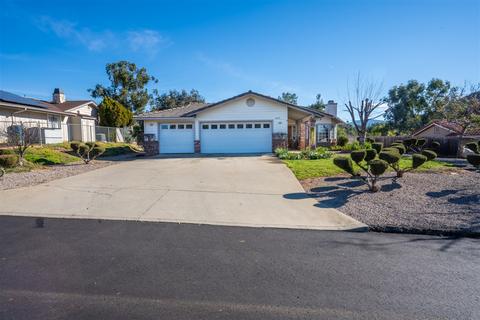 16229 Arena Pl, Ramona, CA 92065 photo 2