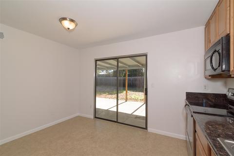 13039 Beechtree St, Lakeside, CA 92040 photo 17