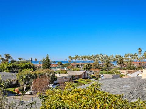 7905 Lowry Ter, La Jolla, CA 92037 photo 2