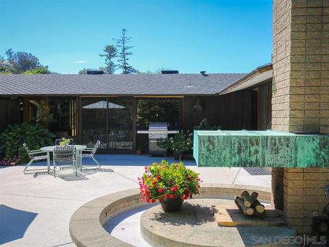 7905 Lowry Ter, La Jolla, CA 92037 photo 22
