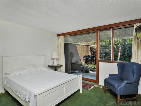 7905 Lowry Ter, La Jolla, CA 92037 photo 14