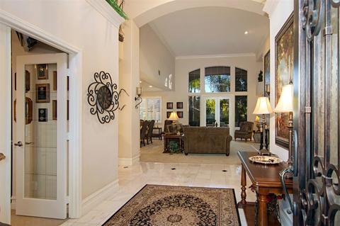 1667 Andorre Gln, Escondido, CA 92029 photo 4