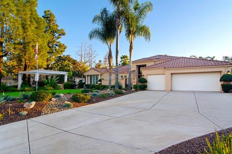 1667 Andorre Gln, Escondido, CA 92029 photo 25