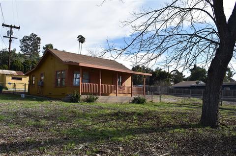516 Chestnut St, Escondido, CA 92025 photo 1