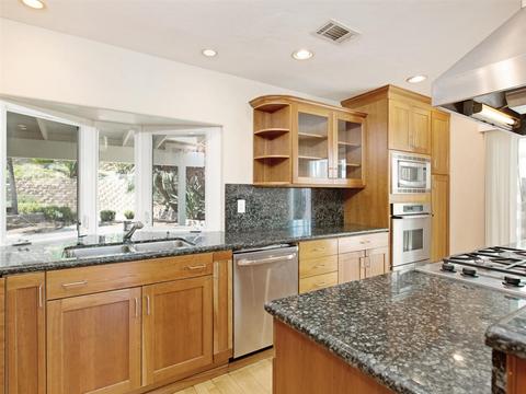 4810 Refugio Ave, Carlsbad, CA 92008 photo 7