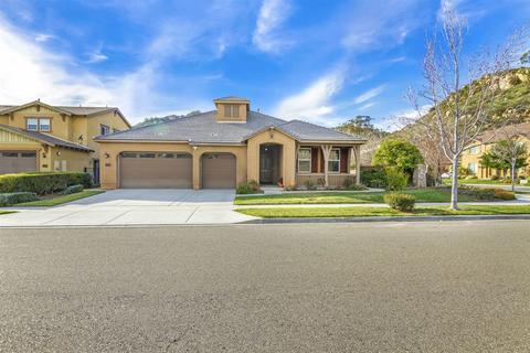 3078 Burnet Dr, Escondido, CA 92027 photo 2