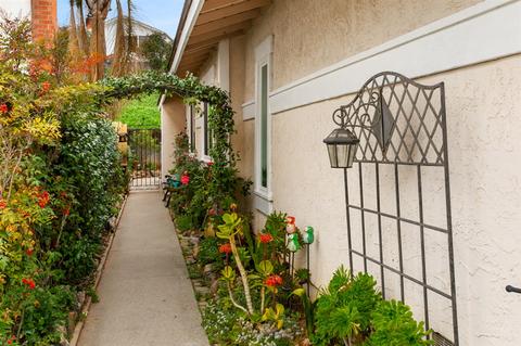214 Boleroridge Pl, Escondido, CA 92026 photo 2
