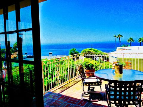 946 Havenhurst Dr, La Jolla, CA 92037 photo 5
