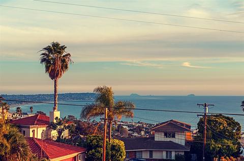 946 Havenhurst Dr, La Jolla, CA 92037 photo 9
