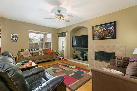 642 Sumner Way #2, Oceanside, CA 92058 photo 1