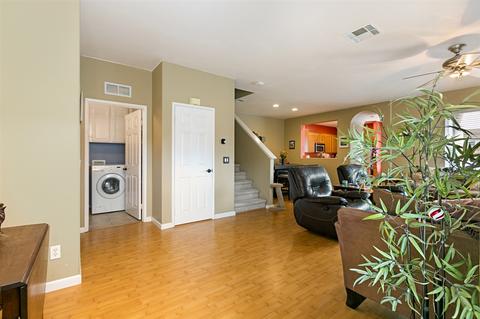 642 Sumner Way #2, Oceanside, CA 92058 photo 3