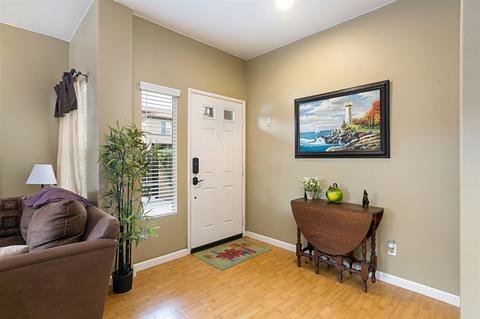 642 Sumner Way #2, Oceanside, CA 92058 photo 2