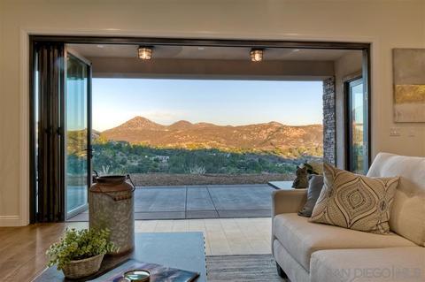 15456 Markar Rd, Poway, CA 92064 photo 2