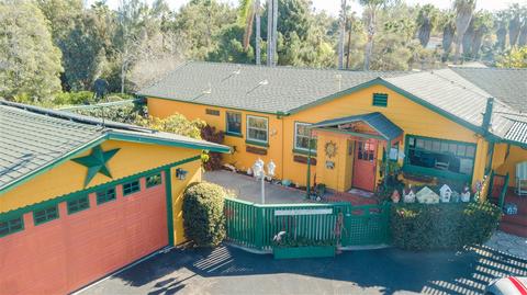1259 Oak Dr, Vista, CA 92084 photo 2