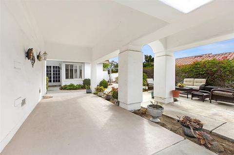 4034 Arcadia Way, Oceanside, CA 92056 photo 2