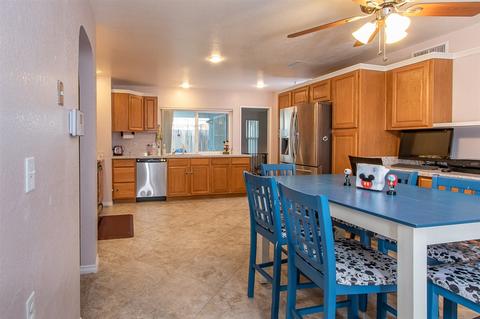 10510 Santana St, Santee, CA 92071 photo 4