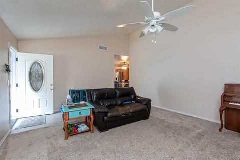 10510 Santana St, Santee, CA 92071 photo 3