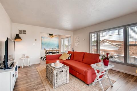 711 Michigan Ave, Oceanside, CA 92054 photo 2