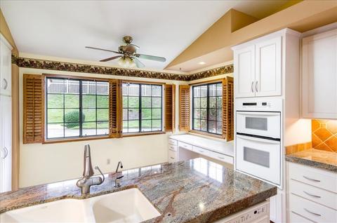 2484 Monterey Dr, Escondido, CA 92029 photo 7