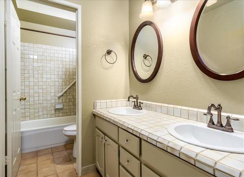 2484 Monterey Dr, Escondido, CA 92029 photo 18