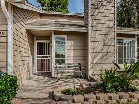 1695 Bronco Way, Oceanside, CA 92057 photo 2