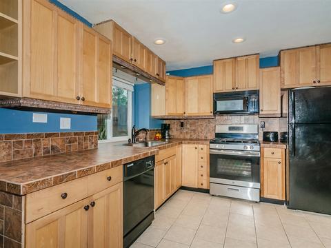 1695 Bronco Way, Oceanside, CA 92057 photo 8