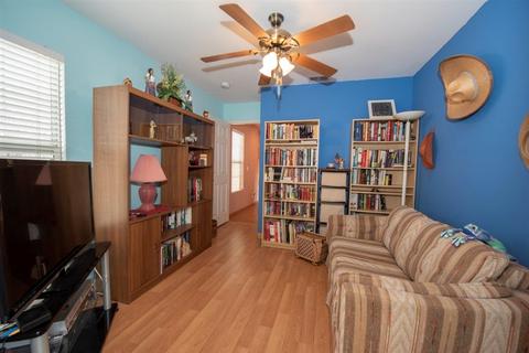 2364 Fallbrook Pl, Escondido, CA 92027 photo 16