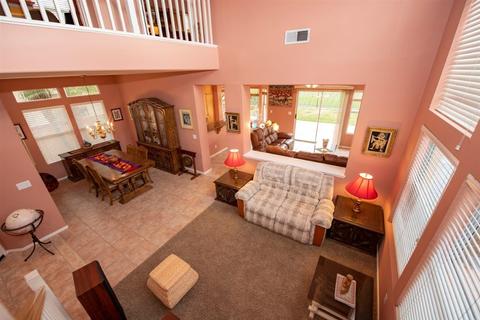 2364 Fallbrook Pl, Escondido, CA 92027 photo 11