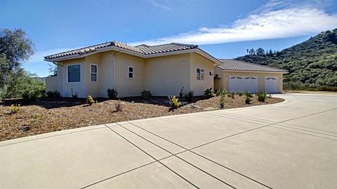 211 Bullard Ln, Alpine, CA 91901 photo 2