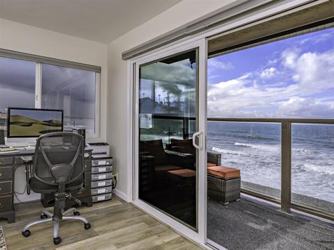 215 S Pacific St, Oceanside, CA 92054 photo 5