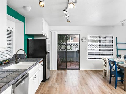 6982 Carnation Dr, Carlsbad, CA 92011 photo 6