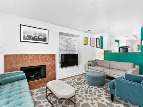 6982 Carnation Dr, Carlsbad, CA 92011 photo 2