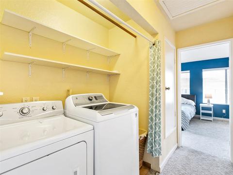 6982 Carnation Dr, Carlsbad, CA 92011 photo 17