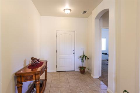 701 Grapevine Rd, Vista, CA 92083 photo 2