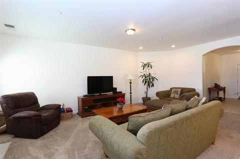 701 Grapevine Rd, Vista, CA 92083 photo 9