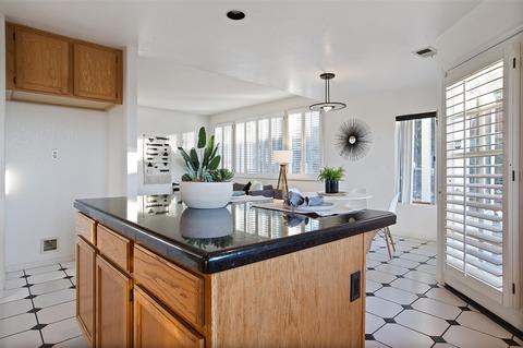 5148 Bella Collina St, Oceanside, CA 92056 photo 8