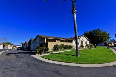 1054 Plover Way, Oceanside, CA 92057 photo 2