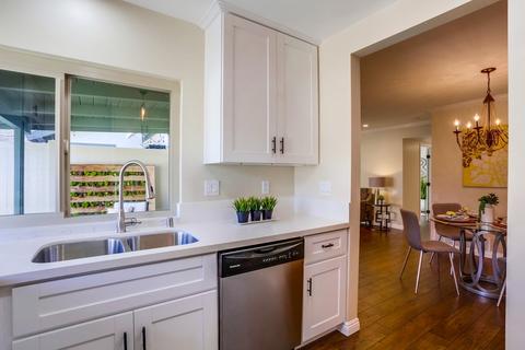 379 Roundtree Gln, Escondido, CA 92026 photo 10