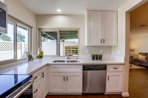 379 Roundtree Gln, Escondido, CA 92026 photo 8