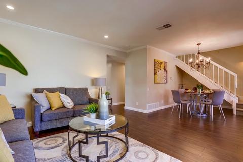 379 Roundtree Gln, Escondido, CA 92026 photo 2