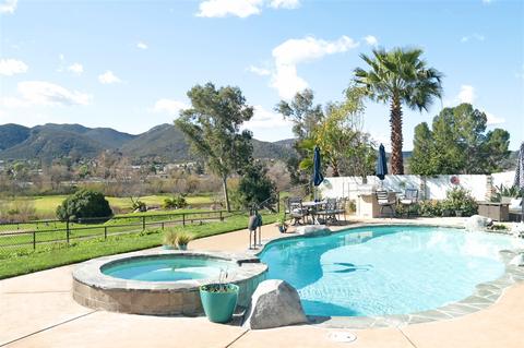 9053 Inverness Rd, Santee, CA 92071 photo 2