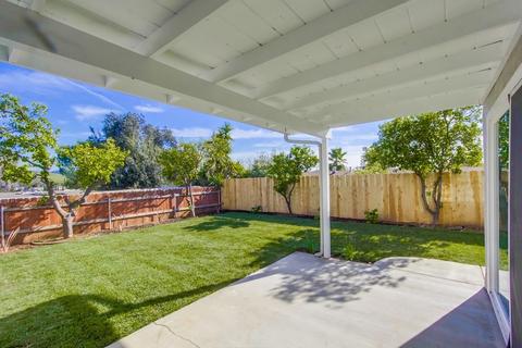 9449 Hornbuckle, Santee, CA 92071 photo 17