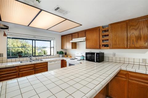 2374 Altisma Way #E, Carlsbad, CA 92009 photo 10