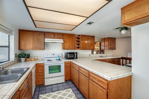 2374 Altisma Way #E, Carlsbad, CA 92009 photo 12