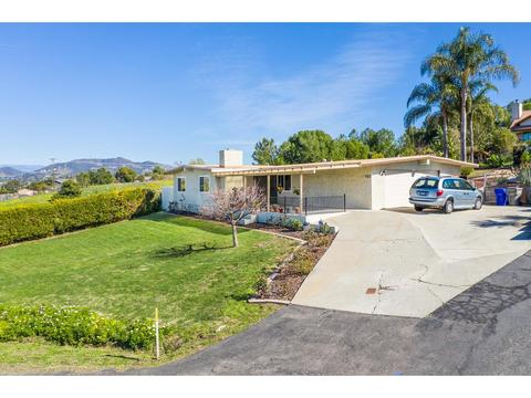 1123 Vale View Dr, Vista, CA 92081 photo 3